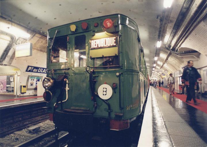 locomotive électrique : motrice 2ème classe, M 1269