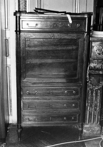deux burins à découper la feuille d'or, bois et métal (n° inv. 76A et 76B) - © Ministère de la Culture (France), Médiathèque du patrimoine et de la photographie (objets mobiliers), tous droits réservés