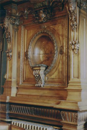 boiserie de la cheminée - © Ministère de la Culture (France), Médiathèque du patrimoine et de la photographie (objets mobiliers), tous droits réservés
