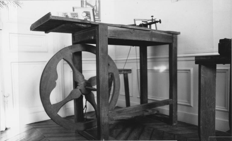 tour à graver - © Ministère de la Culture (France), Médiathèque du patrimoine et de la photographie (objets mobiliers), tous droits réservés
