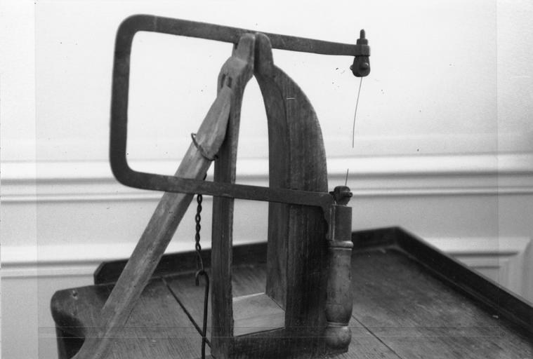scie à repercer - © Ministère de la Culture (France), Médiathèque du patrimoine et de la photographie (objets mobiliers), tous droits réservés