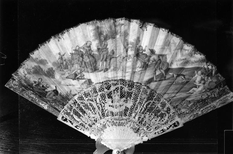 éventail : Le Temps des vendanges - © Ministère de la Culture (France), Médiathèque du patrimoine et de la photographie (objets mobiliers), tous droits réservés