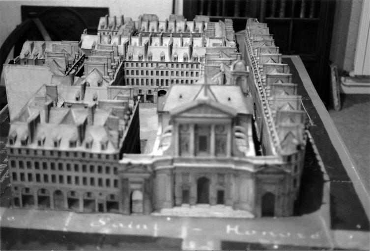 maquette : plan relief pour la reconstruction de l'hôtel royal des Quinze-Vingt - © Ministère de la Culture (France), Médiathèque du patrimoine et de la photographie (objets mobiliers), tous droits réservés