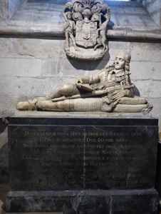 Monument funéraire de Jacques Douglas, prince d'Ecosse