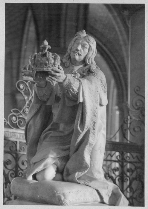 statue : Louis XIII agenouillé
