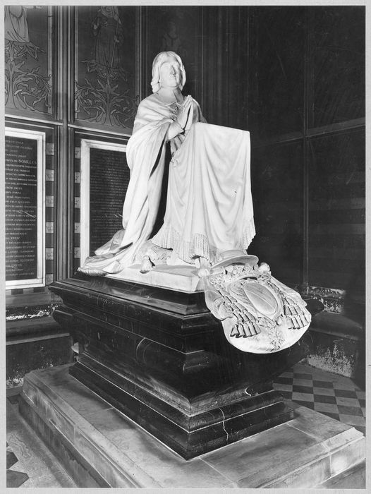 monument funéraire du cardinal Louis Antoine de Noailles, archevêque de Paris