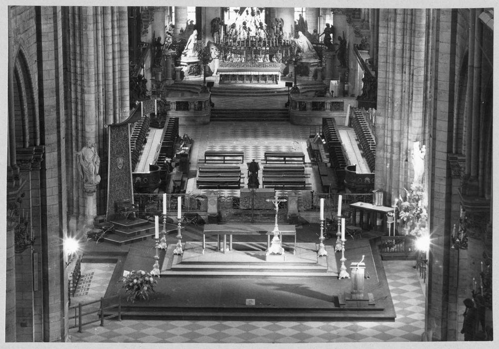 aménagement du nouvel autel