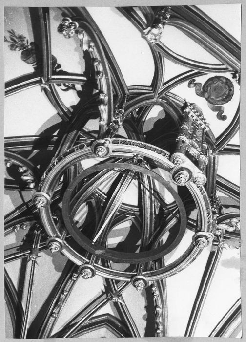 clef de voûte de la chapelle de la Vierge