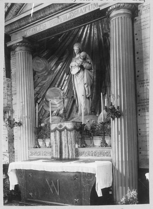 Autel ou lambris de revêtement de la chapelle de la Vierge