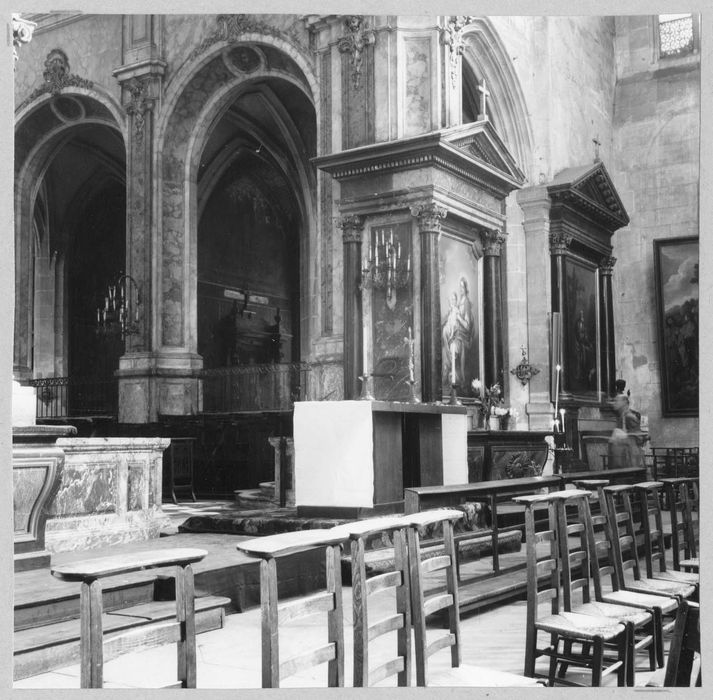 tableau : La Vierge et l'Enfant Jésus entourés d'angelots dite la Vierge bleue