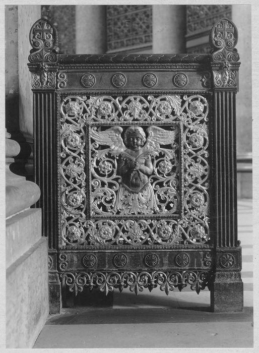 clôture des fonts baptismaux, vue partielle