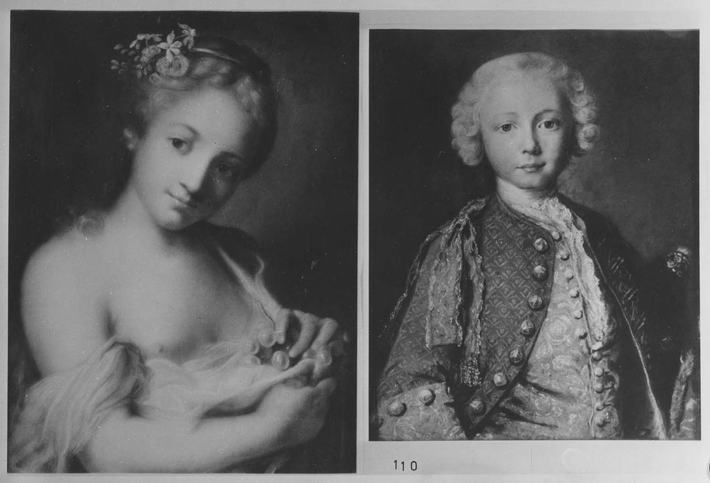 tableaux : Jeune fille au sein nu tenant une grappe de raisin, Jeune garçon en perruque, jabot et habit à la française