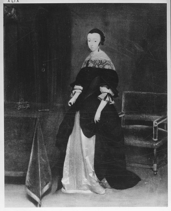 Tableau : Portrait de femme vêtue de sombre et son cadre