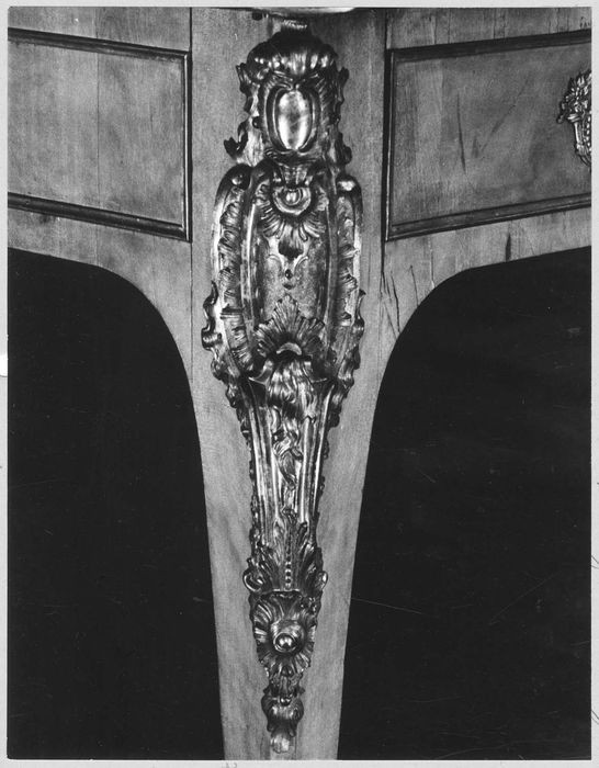 bureau de Louis XV, dit table de Robespierre, détail