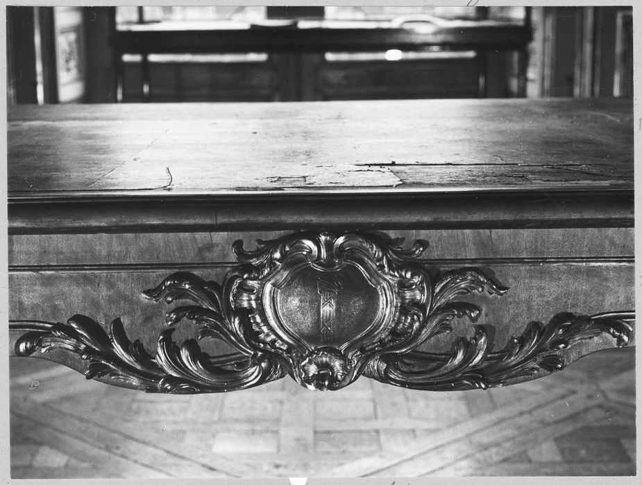 bureau de Louis XV, dit table de Robespierre, détail