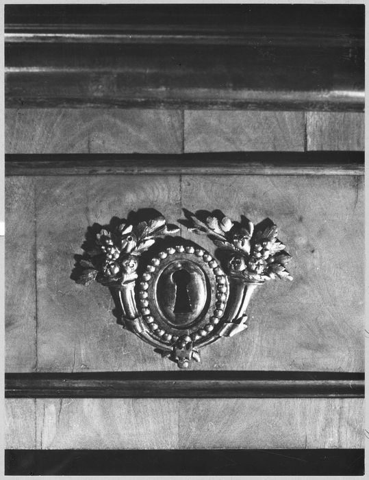 bureau de Louis XV, dit table de Robespierre, détail