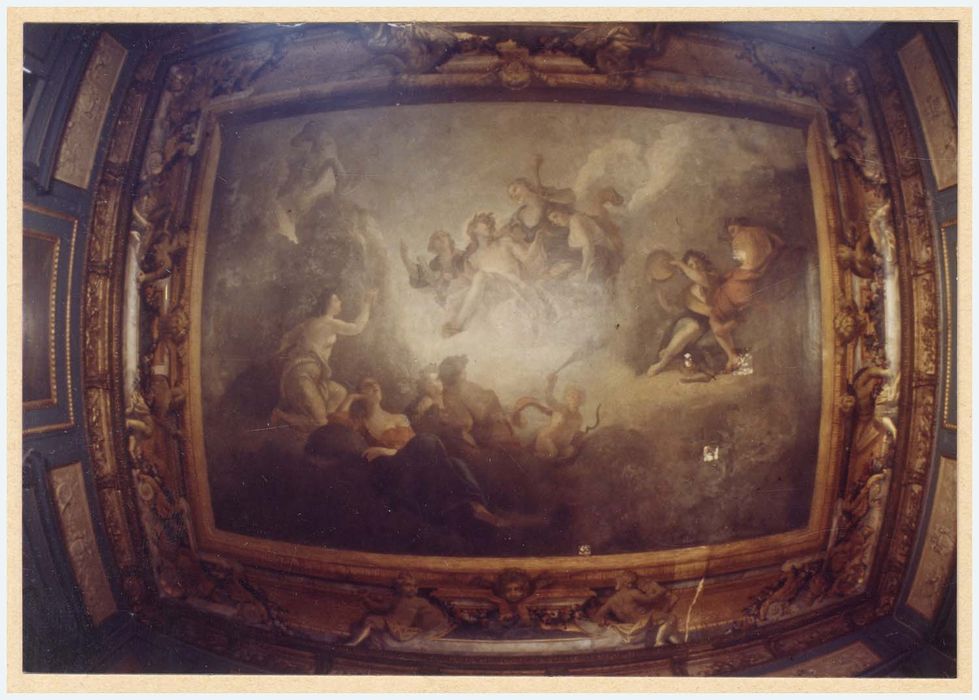 plafond peint de la chambre