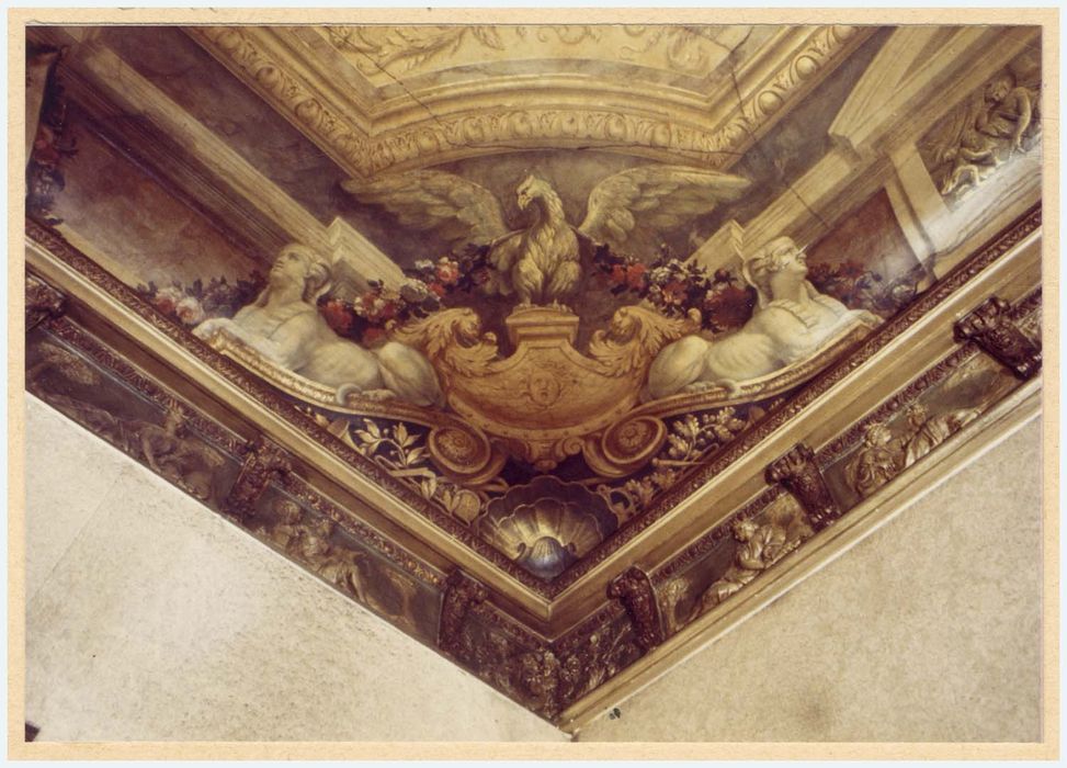plafond peint de l’entrée, détail