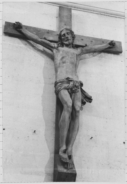 statue : Christ en croix dit des Filles du Roy