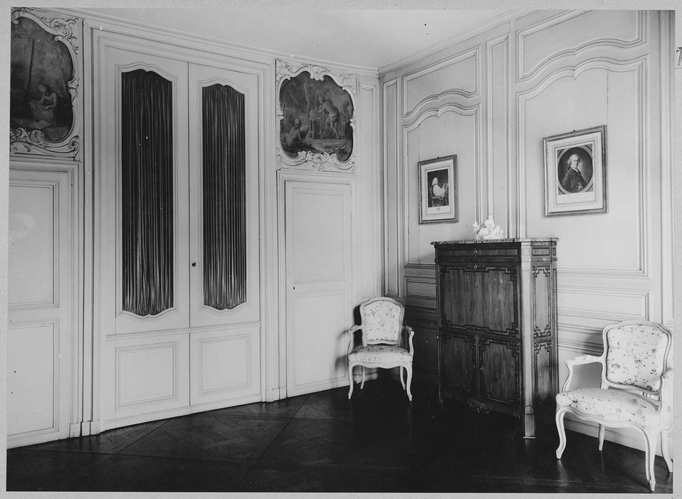 pièce non localisée (B15), vue partielle des lambris de revêtement