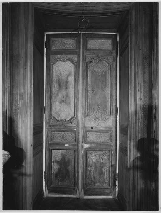 lambris de revêtement du salon d'Eve, vantaux de porte