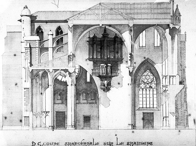 Projet d'agrandissement et de restauration : Coupe transversale sur le transept