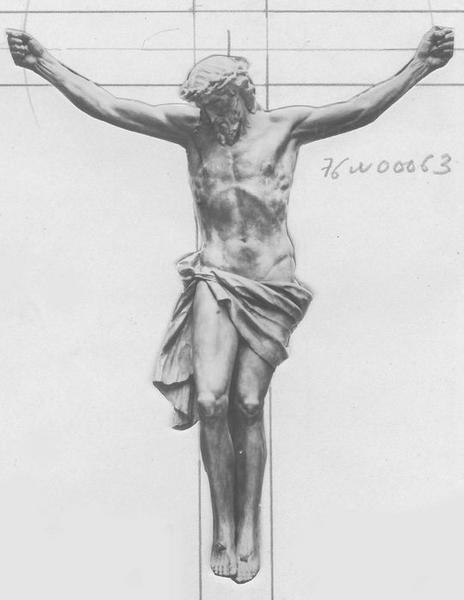 statue : Christ en croix, vue générale