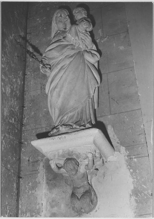 statue et son culot : Vierge à l’Enfant - © Ministère de la Culture (France), Médiathèque du patrimoine et de la photographie, Tous droits réservés