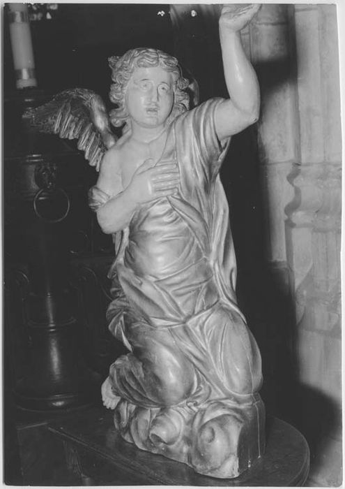 deux statues : Anges adorateurs - © Ministère de la Culture (France), Médiathèque du patrimoine et de la photographie, Tous droits réservés