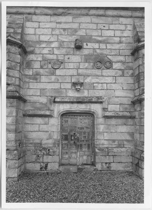 porte latérale sud - © Ministère de la Culture (France), Médiathèque du patrimoine et de la photographie, Tous droits réservés