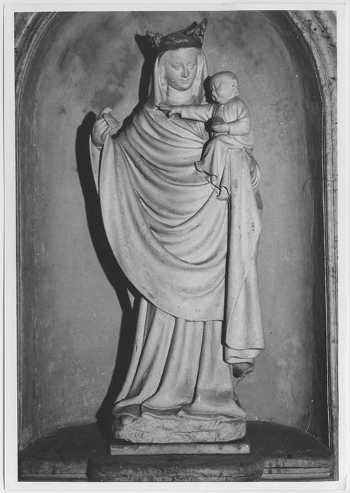 statue : Vierge à l'Enfant - © Ministère de la Culture (France), Médiathèque du patrimoine et de la photographie, Tous droits réservés