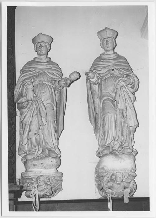 deux statues : Saint Cosme et Saint Damien - © Ministère de la Culture (France), Médiathèque du patrimoine et de la photographie, Tous droits réservés