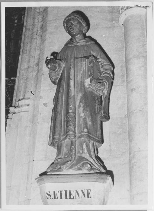 statue : Saint Etienne - © Ministère de la Culture (France), Médiathèque du patrimoine et de la photographie, Tous droits réservés