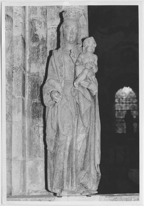 statue : Vierge à l'Enfant - © Ministère de la Culture (France), Médiathèque du patrimoine et de la photographie, Tous droits réservés