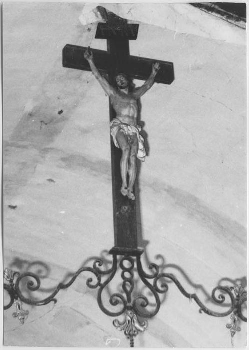 poutre de gloire dite tref et sa statue : Christ en croix - © Ministère de la Culture (France), Médiathèque du patrimoine et de la photographie, Tous droits réservés