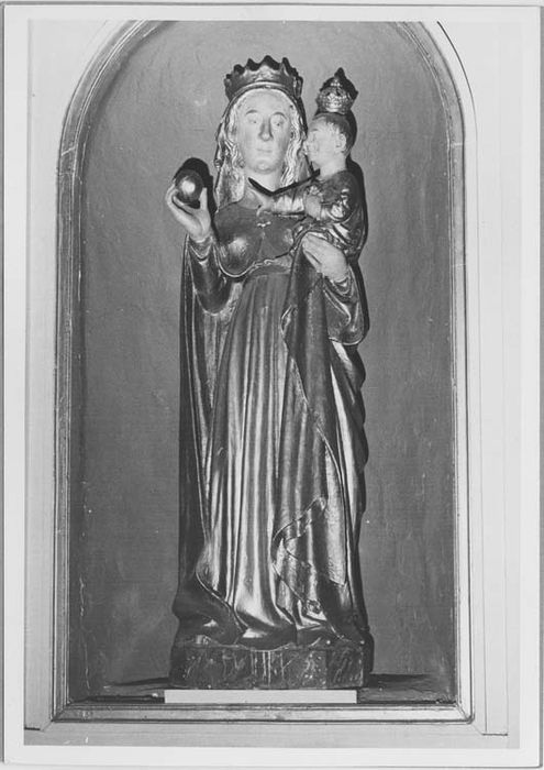 statue : Vierge à l'Enfant - © Ministère de la Culture (France), Médiathèque du patrimoine et de la photographie, Tous droits réservés