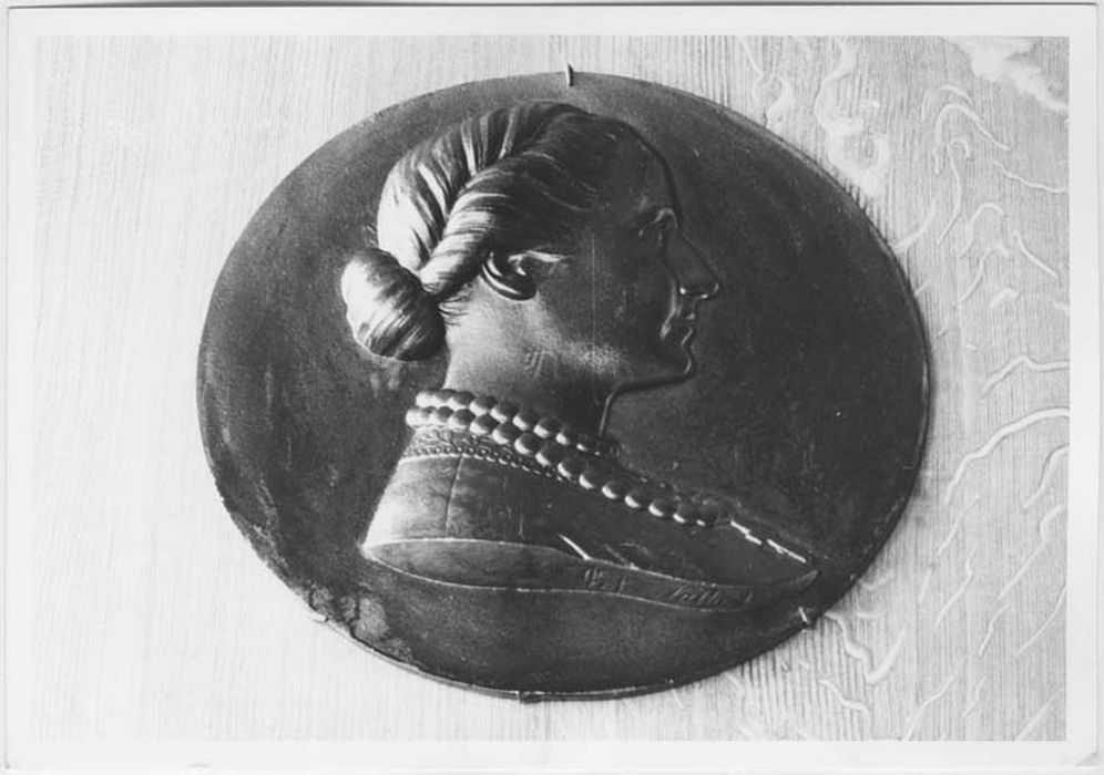 bas-relief : Portrait de la comtesse d'Eu - © Ministère de la Culture (France), Médiathèque du patrimoine et de la photographie, Tous droits réservés