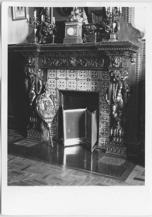 cheminée - © Ministère de la Culture (France), Médiathèque du patrimoine et de la photographie, Tous droits réservés