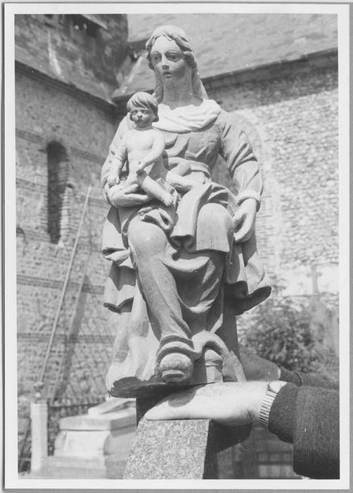 statue : Vierge à l'Enfant - © Ministère de la Culture (France), Médiathèque du patrimoine et de la photographie, Tous droits réservés