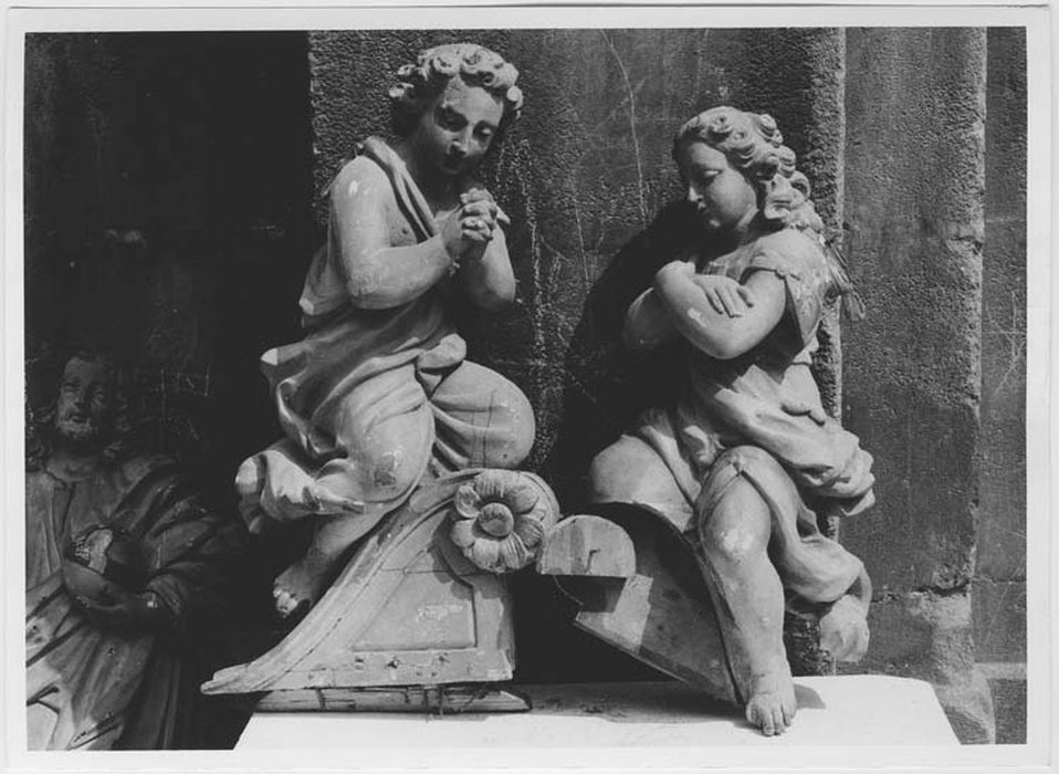 deux statues : Anges adorateurs - © Ministère de la Culture (France), Médiathèque du patrimoine et de la photographie, Tous droits réservés