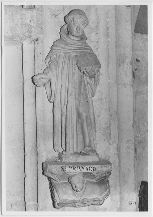 statue et son culot : Saint Bernard - © Ministère de la Culture (France), Médiathèque du patrimoine et de la photographie, Tous droits réservés