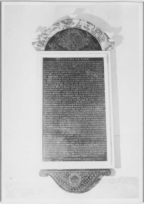 plaque funéraire de Jacques de Campulley et Catherine Françoise de Gouffier - © Ministère de la Culture (France), Médiathèque du patrimoine et de la photographie, Tous droits réservés