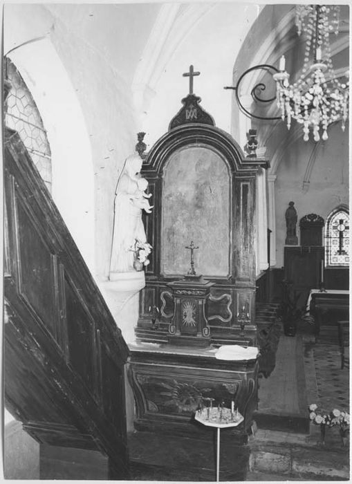 deux autels latéraux, leurs retables et leurs tableaux : Saint Gilles et Sainte Famille - © Ministère de la Culture (France), Médiathèque du patrimoine et de la photographie, Tous droits réservés