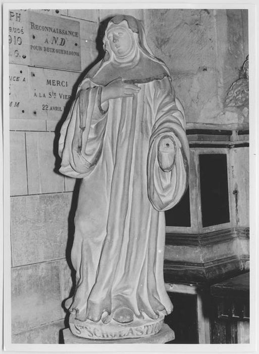 statue : Sainte Scholastique - © Ministère de la Culture (France), Médiathèque du patrimoine et de la photographie, Tous droits réservés