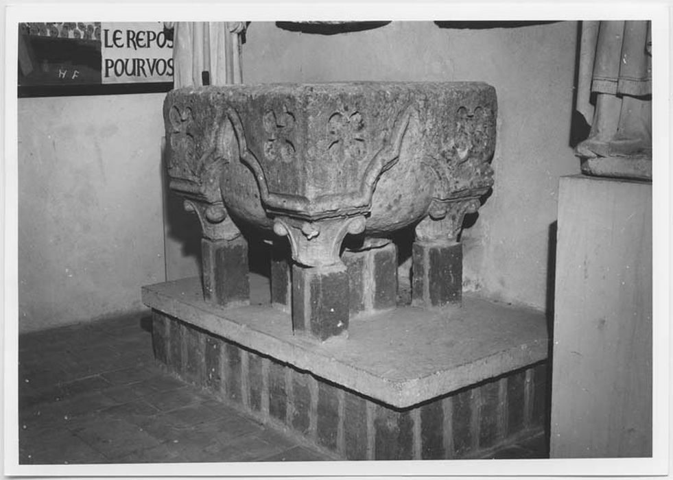 fonts baptismaux - © Ministère de la Culture (France), Médiathèque du patrimoine et de la photographie, Tous droits réservés