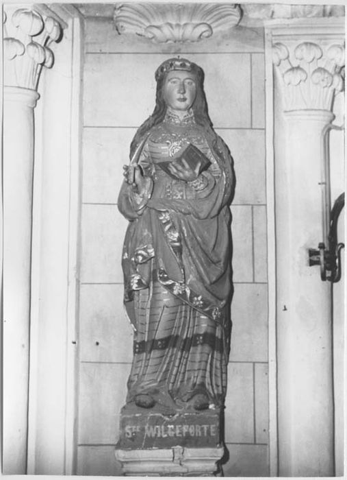 statue dite sainte Wilgeforte - © Ministère de la Culture (France), Médiathèque du patrimoine et de la photographie, Tous droits réservés