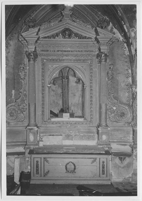 retable de l'autel latéral nord - © Ministère de la Culture (France), Médiathèque du patrimoine et de la photographie, Tous droits réservés