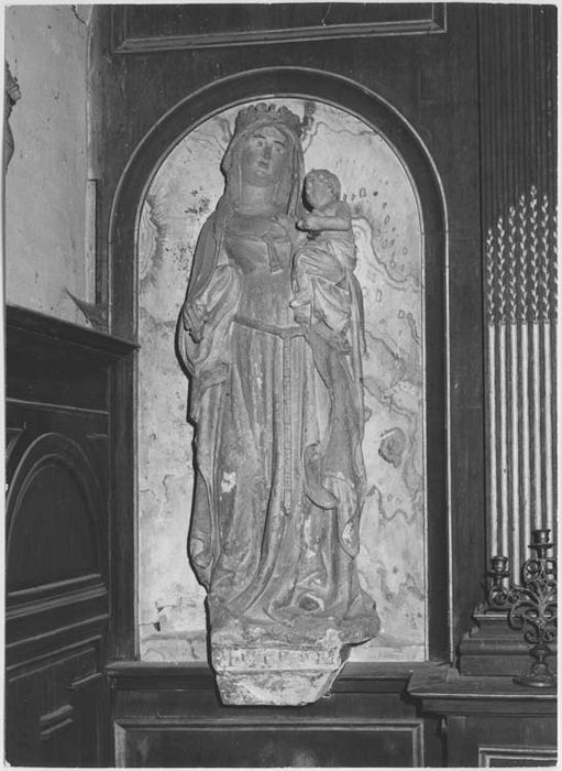 statue : Vierge à l'Enfant