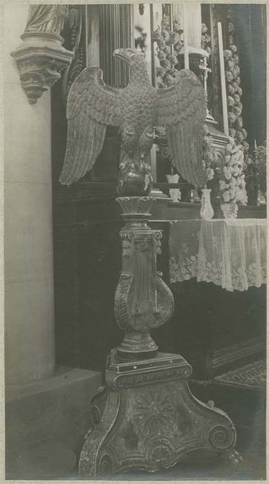 aigle-lutrin