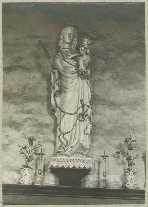 statue (grandeur nature) : Vierge à l'Enfant